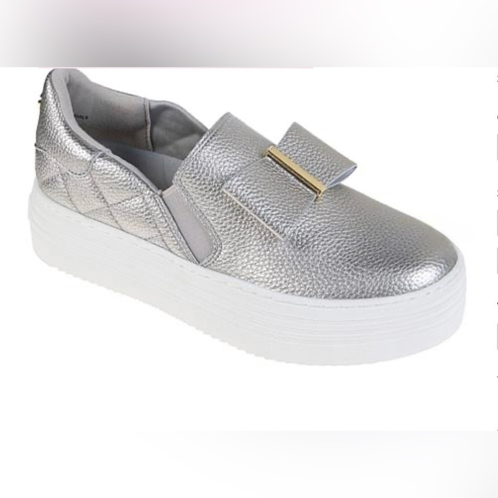 Joy Leather Silver Slip-On Women's Shoes Size 6.5
